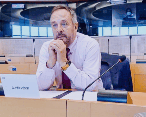 Les obstacles doivent être éliminés pour sauver des vies, déclare le député européen Hölvényi à propos de la Turquie et de la Syrie